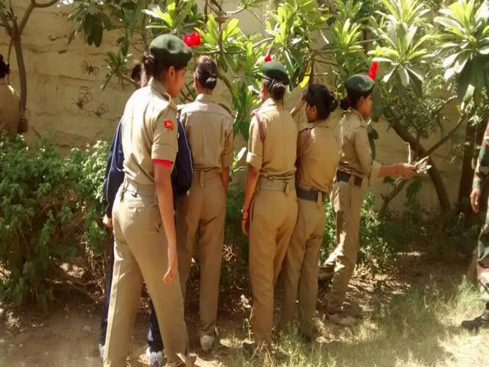 tn_IMG-20150511-WA0031